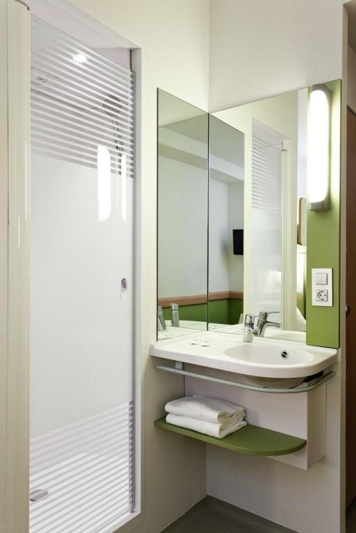 ไอบิส บัดเจ็ต แอนต์เวอร์เพน พอร์ต Hotel แอนต์เวิร์ป ภายนอก รูปภาพ
