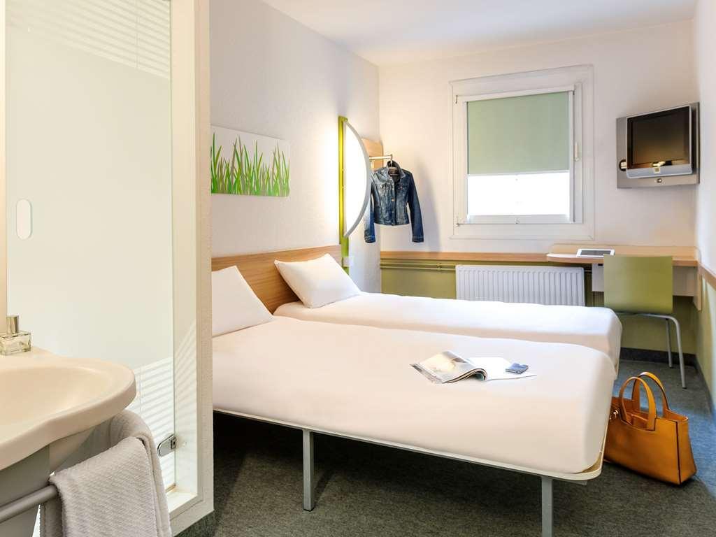 ไอบิส บัดเจ็ต แอนต์เวอร์เพน พอร์ต Hotel แอนต์เวิร์ป ภายนอก รูปภาพ